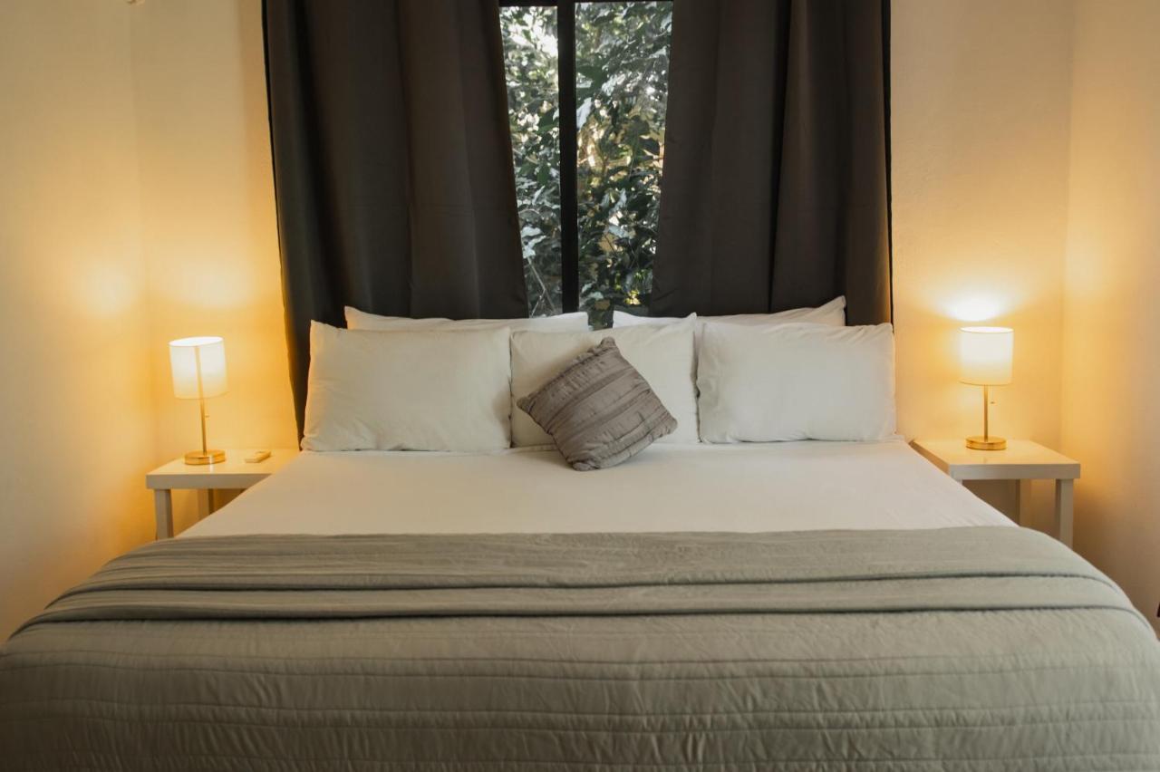 Che Suites Playa Adults Only Playa del Carmen Luaran gambar