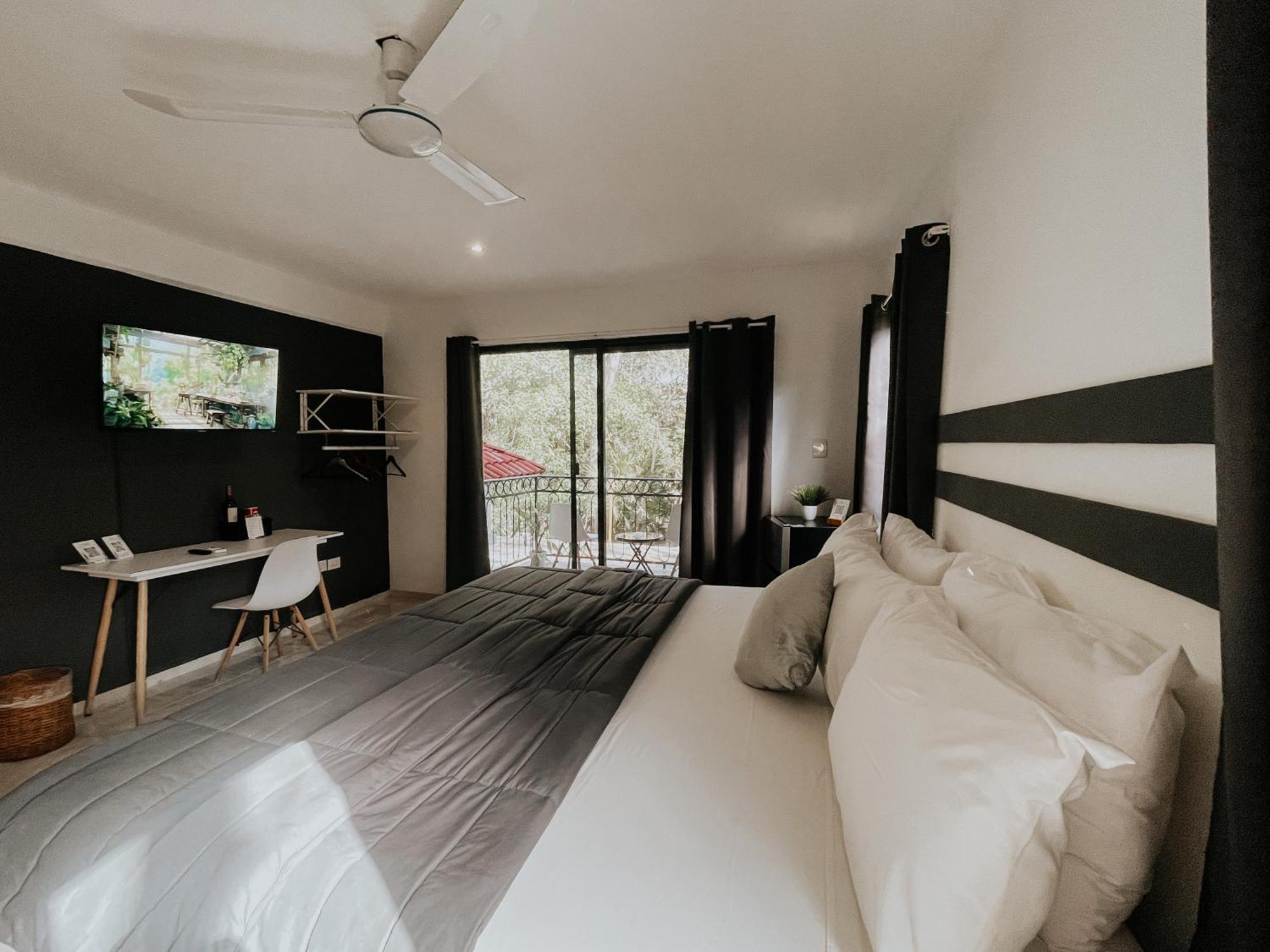 Che Suites Playa Adults Only Playa del Carmen Luaran gambar